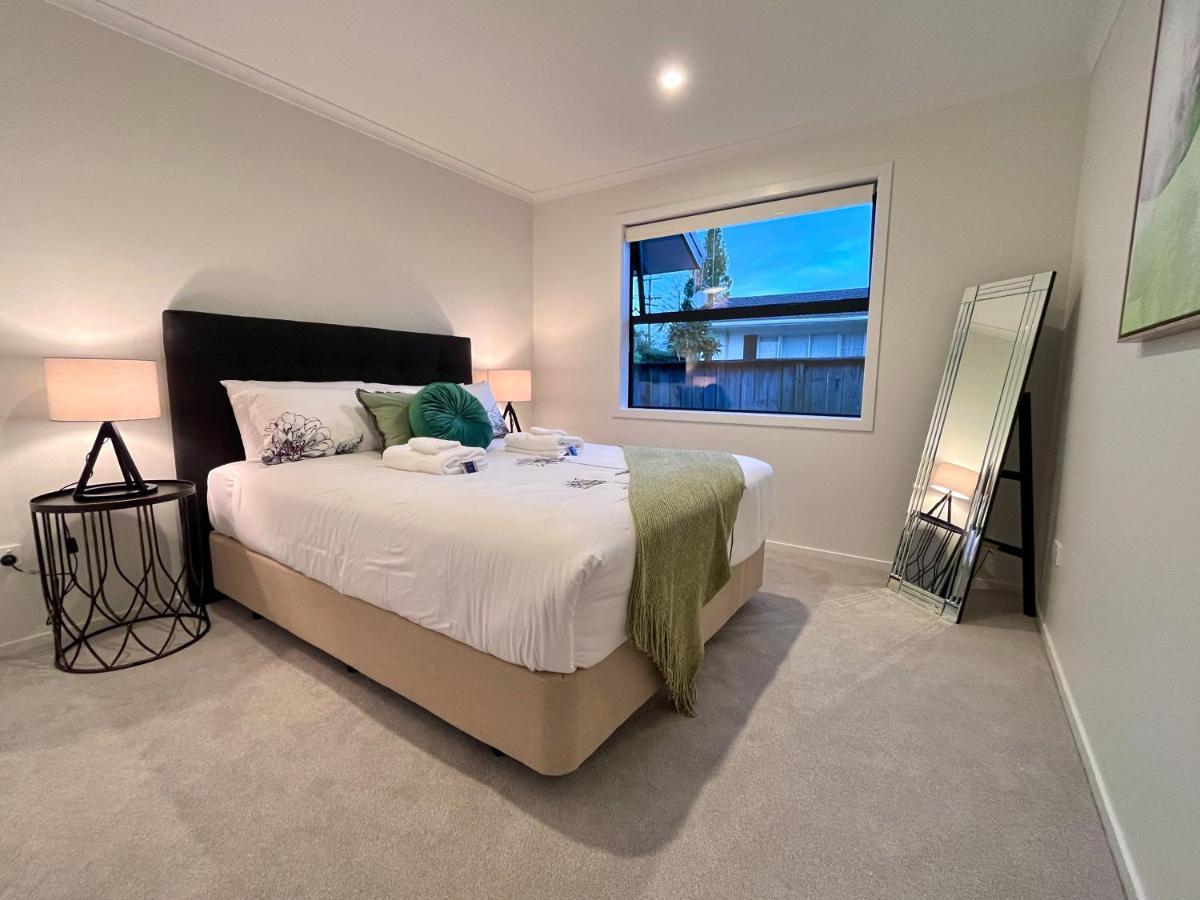 Luxury Villa, Central, Golf And Cafes - By Kosh Bnb Hamilton Exteriér fotografie